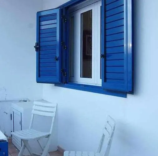 Islote House